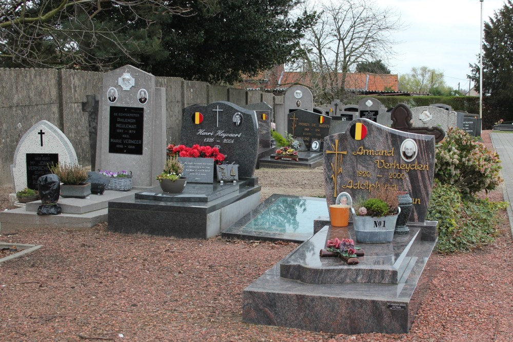 Belgian Graves Veterans Moerzeke Kastel