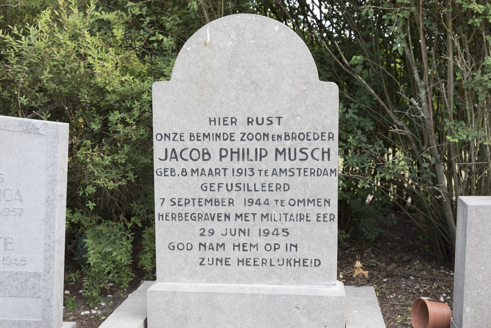Nederlandse Oorlogsgraven Algemene Begraafplaats Ommen