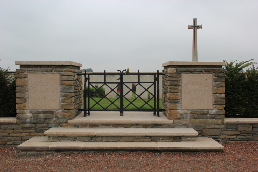 Oorlogsbegraafplaats van het Gemenebest Croix-Rouge