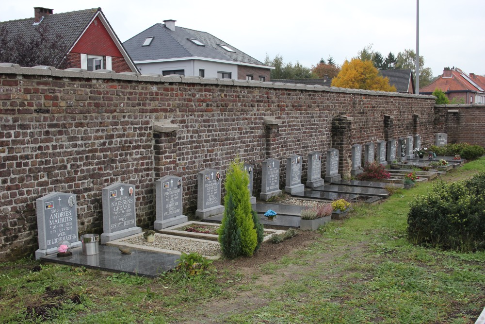 Belgian Graves Veterans Destelbergen