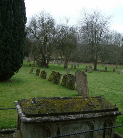 Oorlogsgraf van het Gemenebest St. John Churchyard