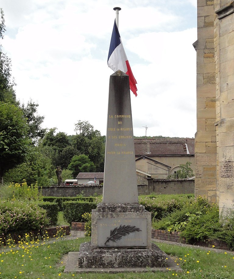 War Memorial Lisle-en-Rigault