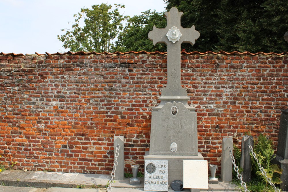 Belgian Graves Veterans Chapelle--Oie