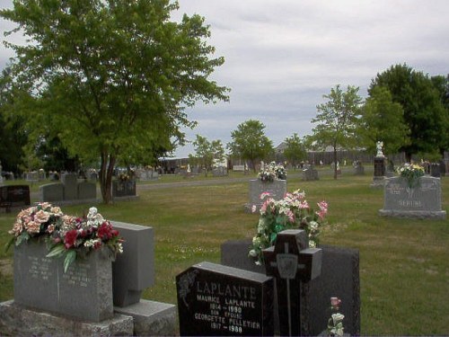 Commonwealth War Grave Cabano Roman Catholic Cemetery