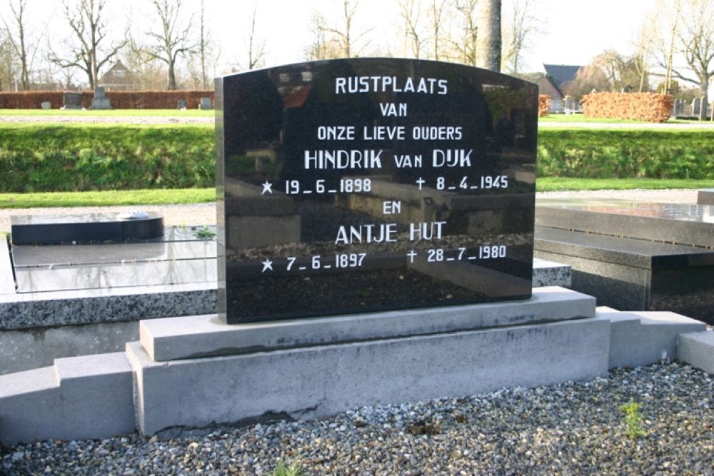 Dutch War Graves Grijpskerk #2