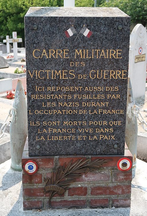 Monument Tweede Wereldoorlog Cimetire Voltaire de Suresnes