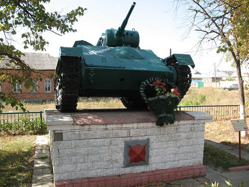 Mass Grave Soviet Soldiers & T-70 Tank Solonytsivka