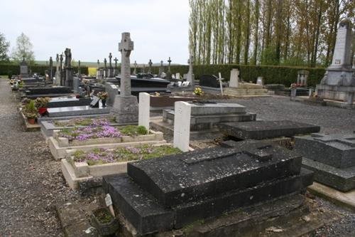 Commonwealth War Graves Joncourt