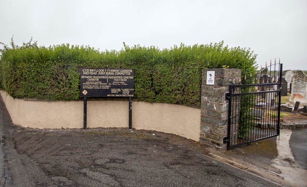 Commonwealth War Graves Maeshyfryd Burial Board Cemetery