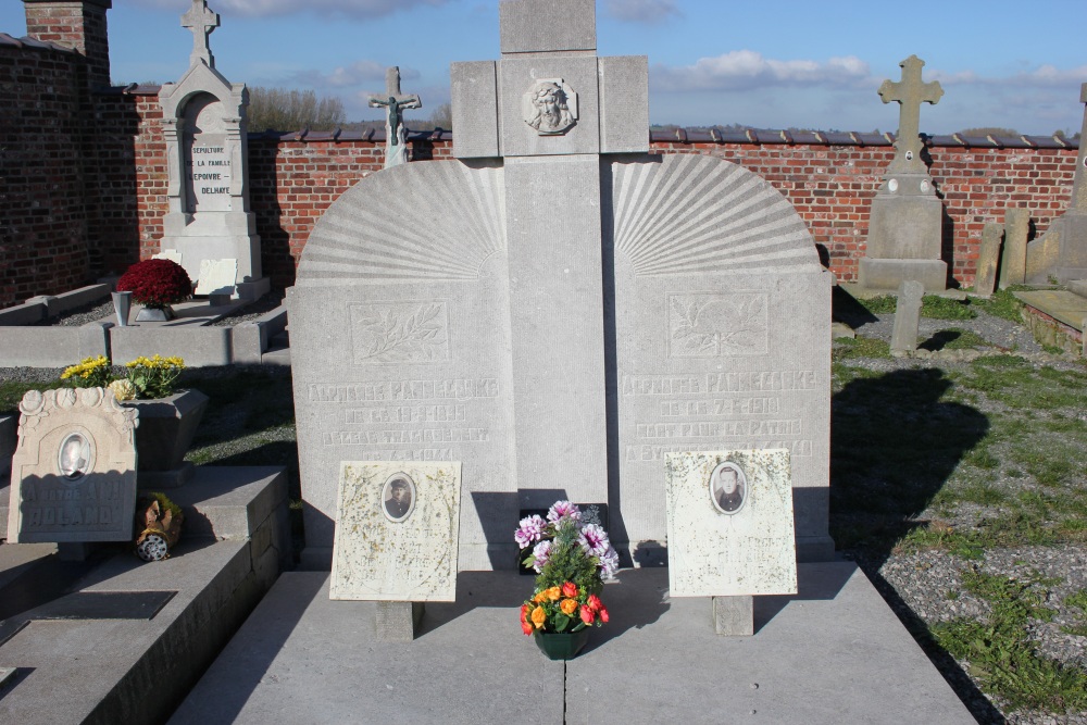 Belgische Oorlogsgraven Moustier