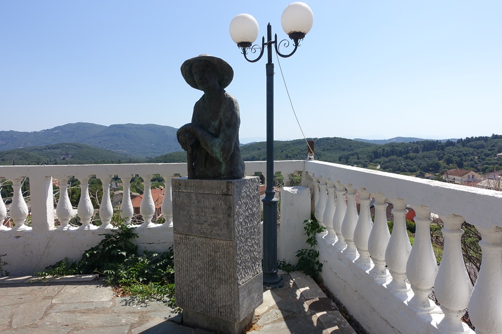 Monument Janis Janulis Agios Mattheos