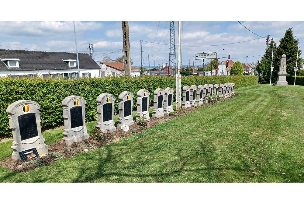 Memorial Fallen of the Garnison Cemetery Longuenesse