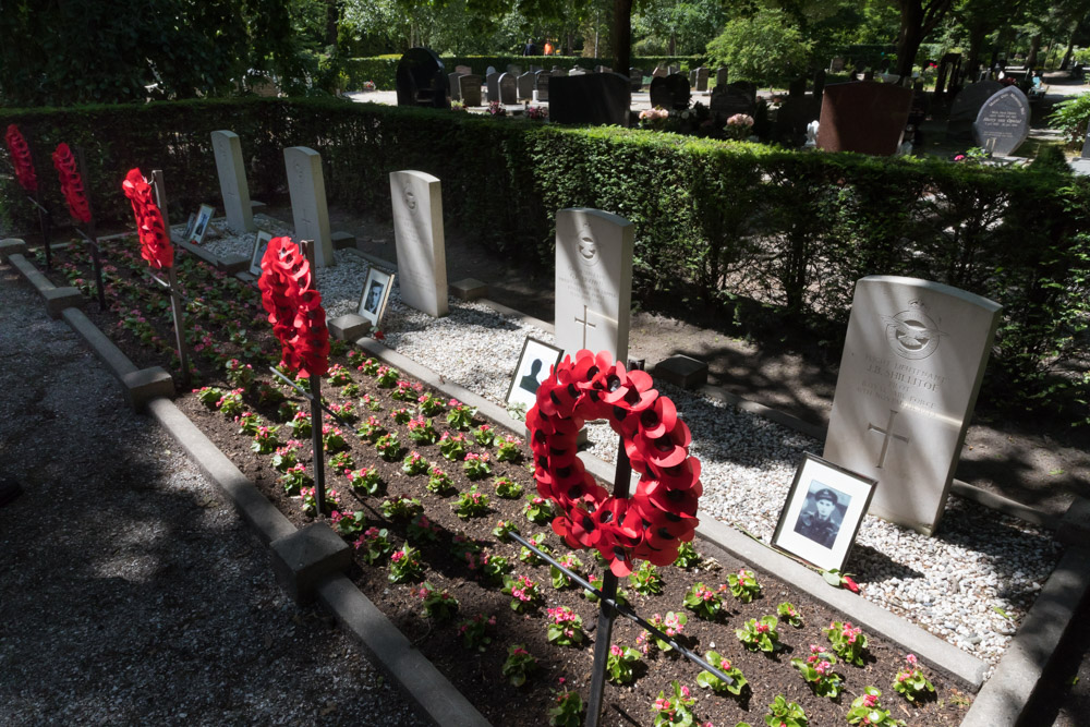 Commonwealth War Graves Nunspeet #5