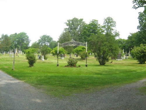 Commonwealth War Graves Haliburton Cemetery