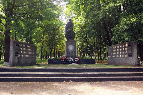 Mass Grave Soviet Soldiers & War Memorial Martonosha