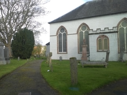 Commonwealth War Graves Dingwall Parish Churchyard