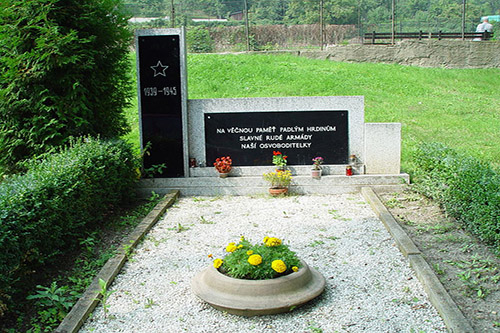Oorlogsgraven Oude Begraafplaats Most