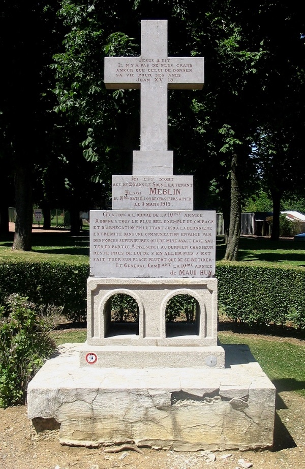 Monument Gonzale Roger Henri Merlin