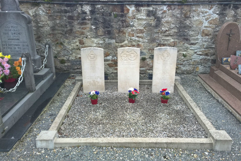 Oorlogsgraven van het Gemenebest Gemeentelijke Begraafplaats Hargnies