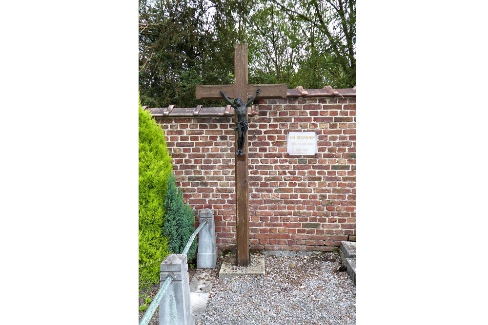 Memorial Cross Lessive