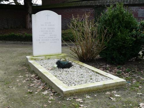 Nederlandse Oorlogsgraven St. Lambertus Begraafplaats