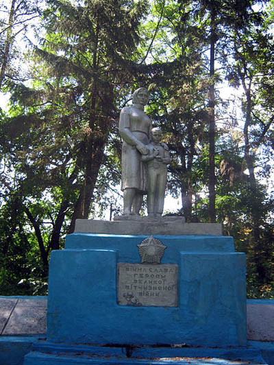 War Memorial Bezuhlivka