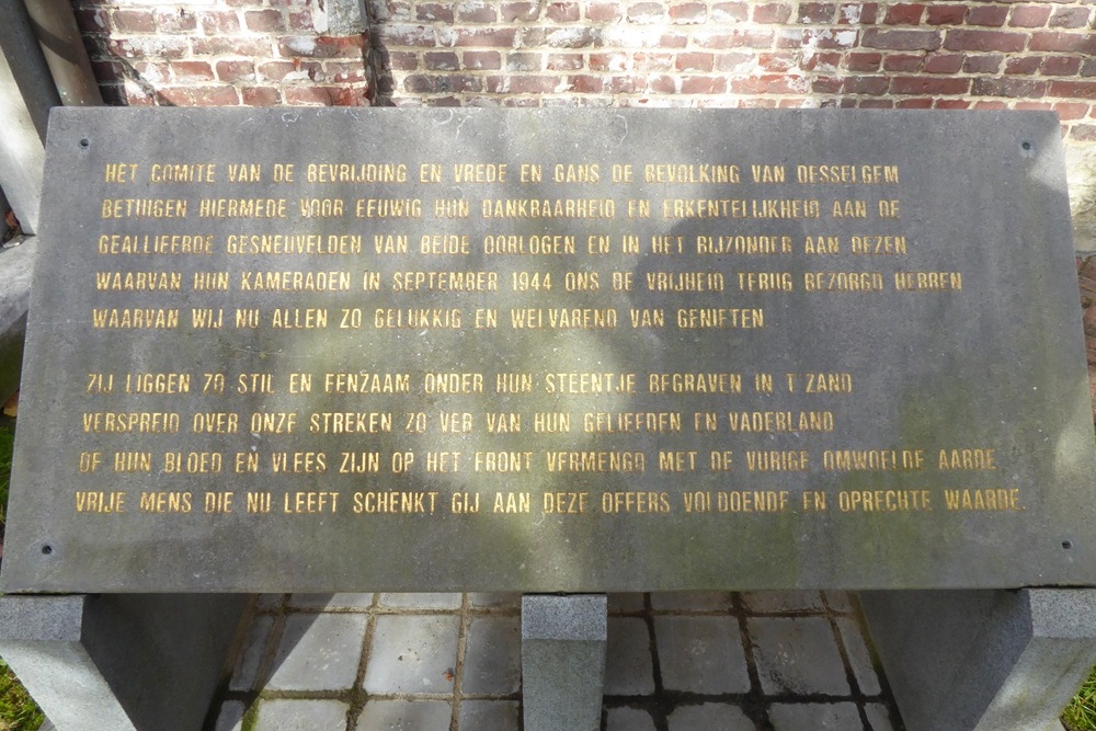 War Memorial Desselgem #5