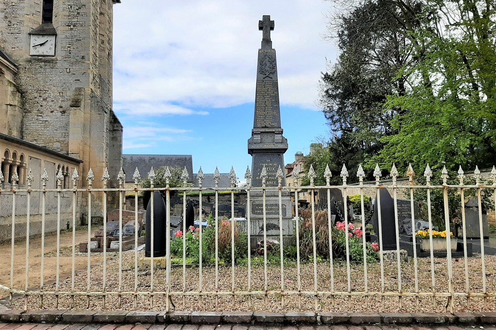 Oorlogsmonument Vieux #3