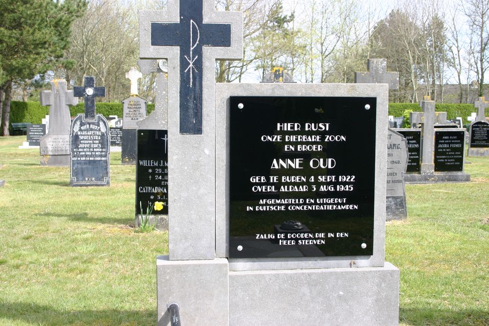 Dutch War Grave R.C. Cemetery