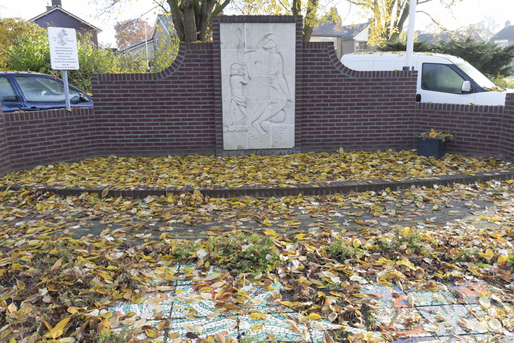 Bevrijdingsmonument Gendt #3