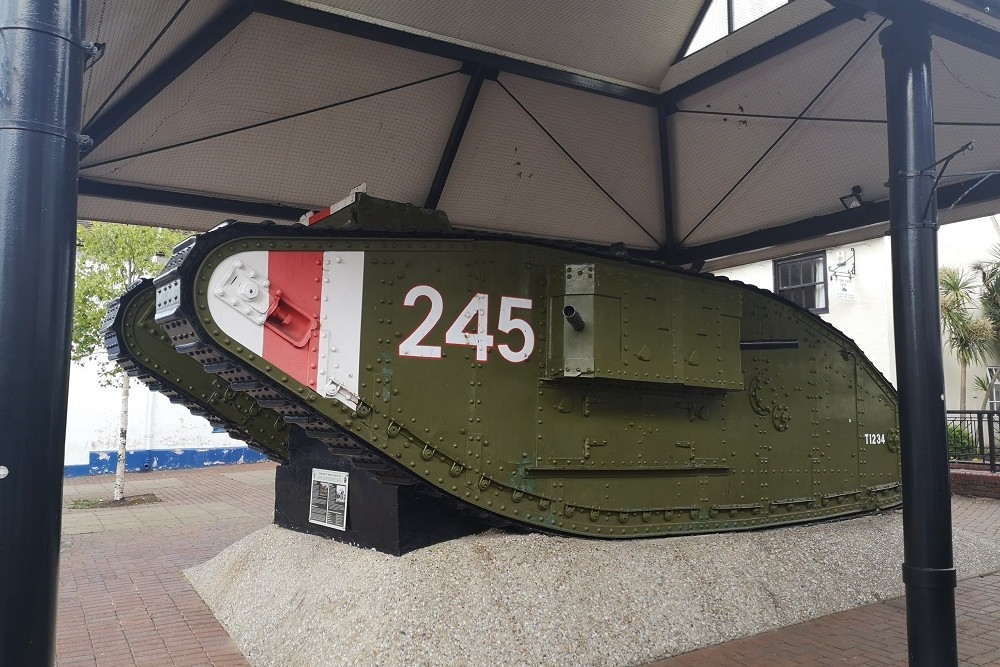 Memorial tank Ashford