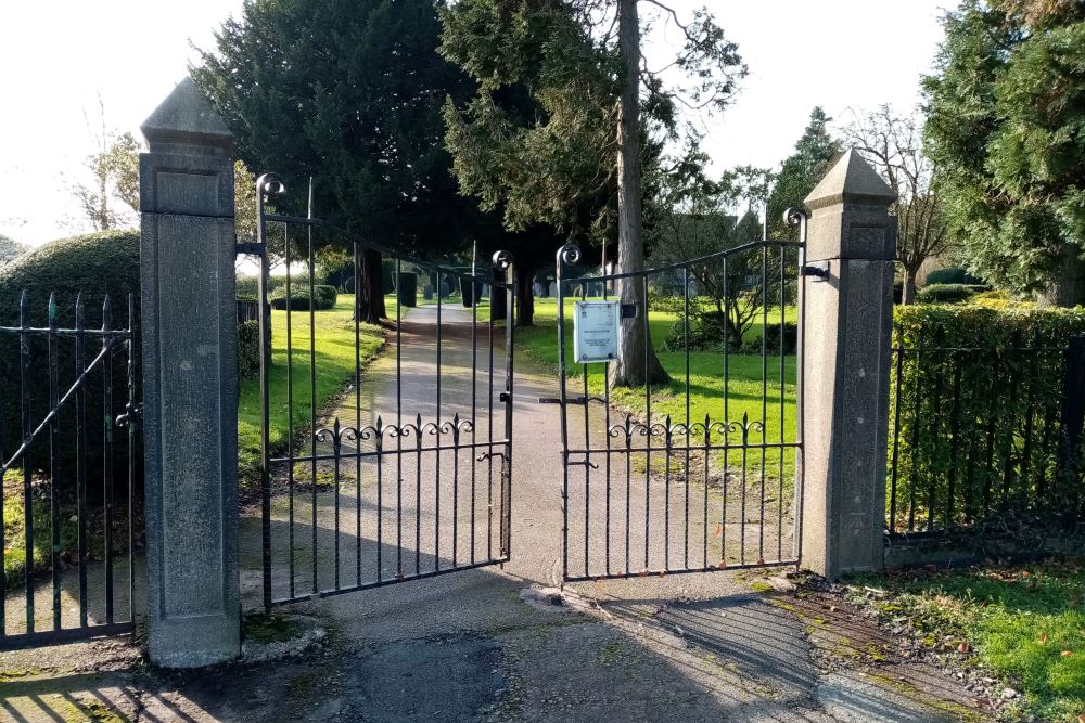 Commonwealth War Graves Mountsorrel Cemetery