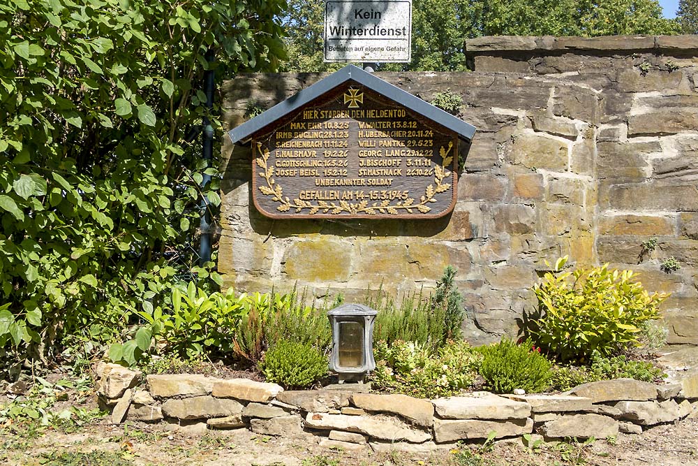 Oorlogsmonument Udenhausen #2