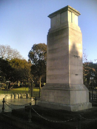 Oorlogsmonument Southall