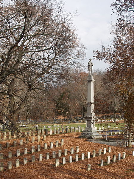 Unie-Ereveld Chartiers Cemetery