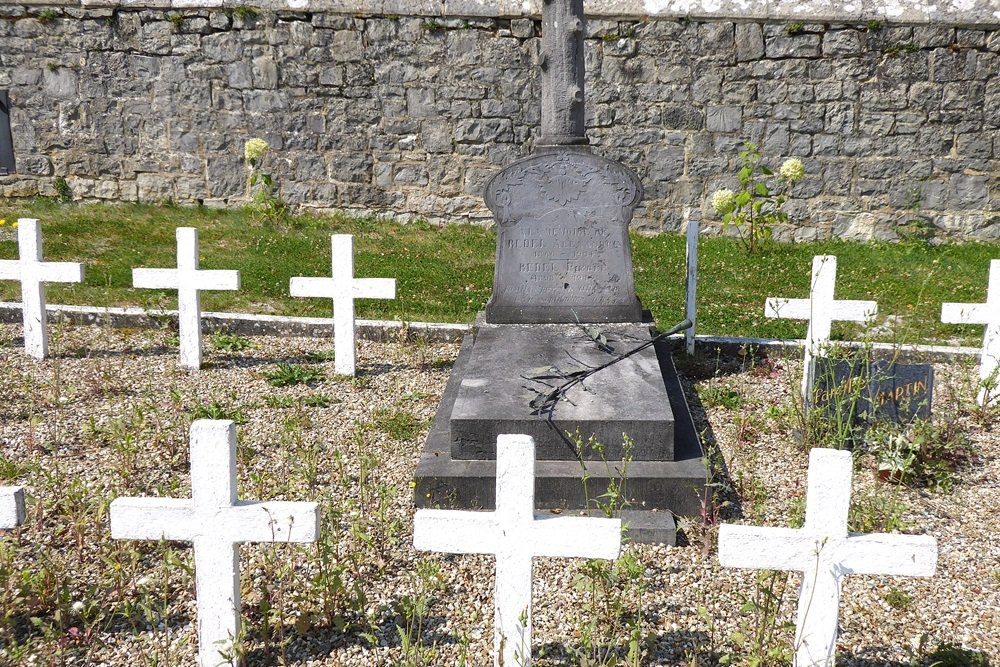 Field of Honour of the Executed Frasnes #5