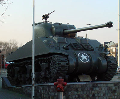 Sherman Firefly Tank Leopoldsburg - Leopoldsburg - TracesOfWar.com