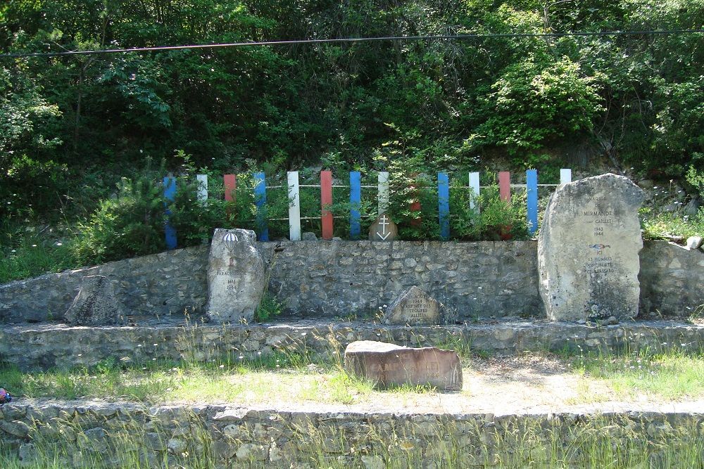 Monument Du Camp Caillet  Mirmande