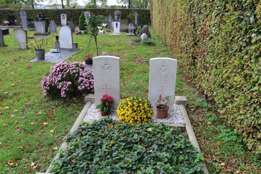 Commonwealth War Graves Municipal Cemetery Engelen