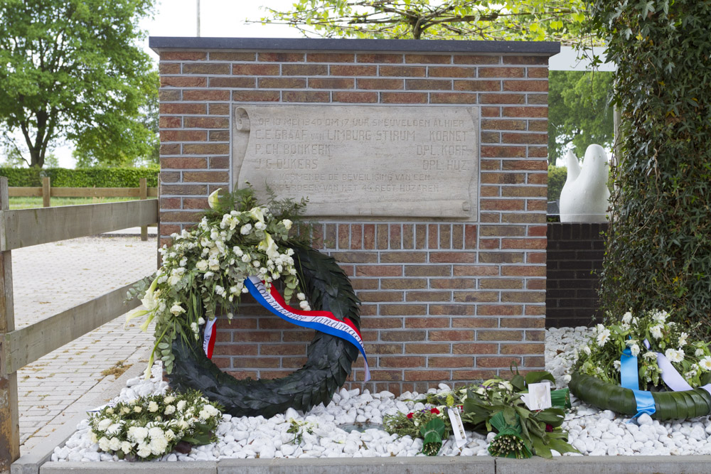 Memorial Caf Zuid Ginkel