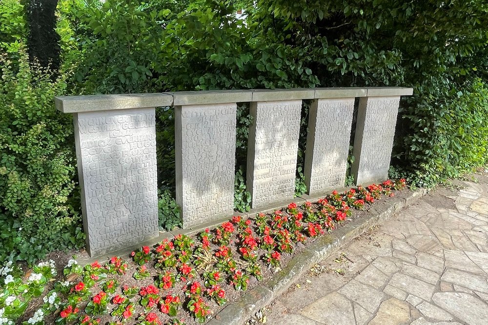 War Memorial Bevergern #4