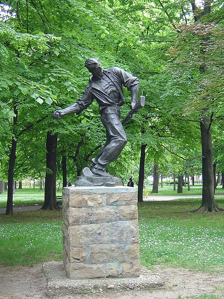 Monument Strijd Partizanen Belgrado