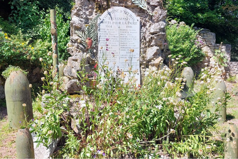 War Memorial Yzeron #3