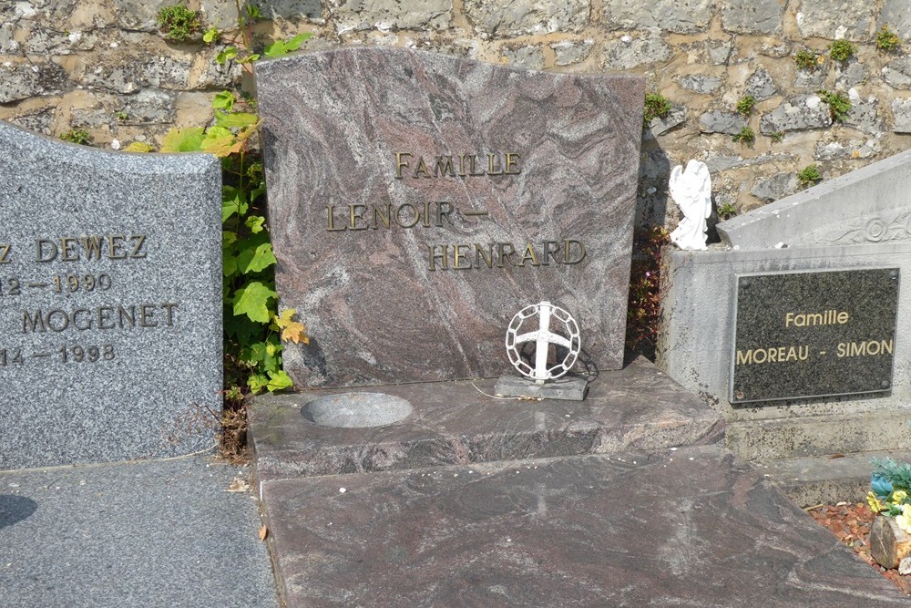 Belgian Graves Veterans Couvin #5