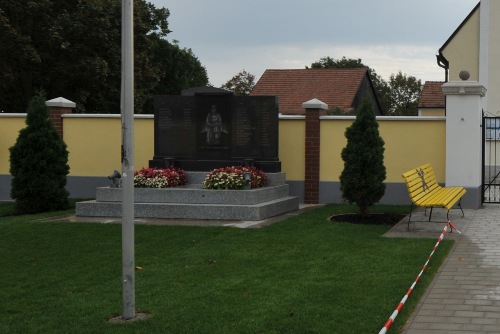 War Memorial Pframa