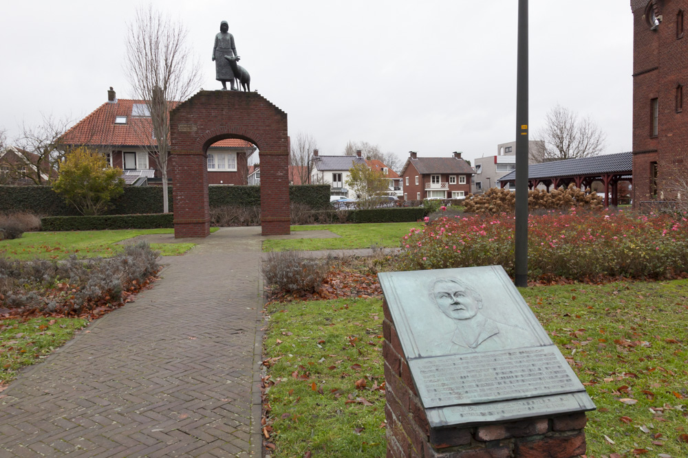 Monument Tante Riek Winterswijk