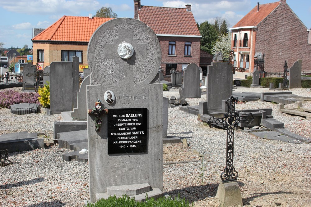 Belgische Graven Oudstrijders Strijpen Kerkhof #2