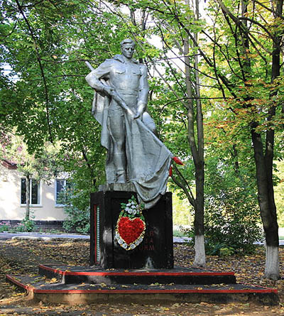 War Memorial Novohnativka