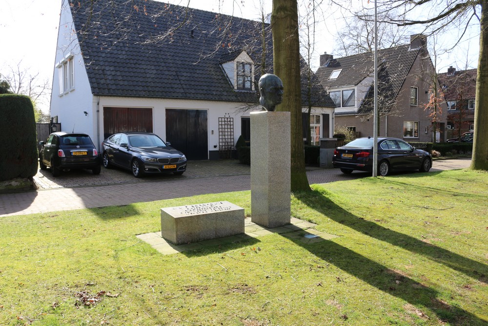Monument for 'Peter Zuid'
