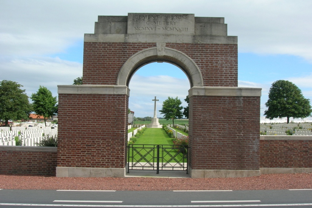 Commonwealth War Cemetery Cement House